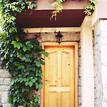 Kastela Casa de hóspedes Chernomorets