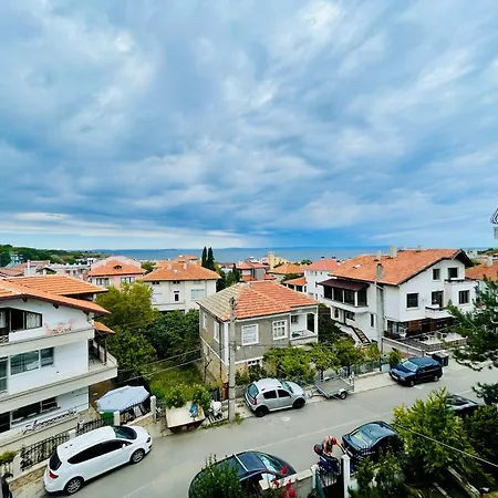 Kastela Casa de hóspedes Chernomorets