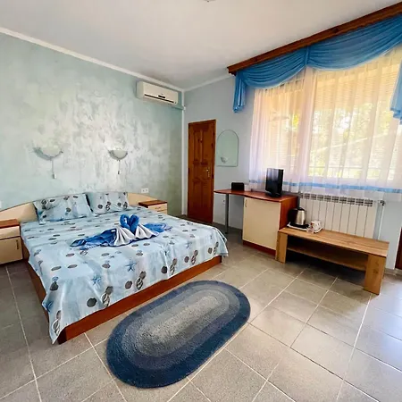 Къща за гости кастела 3*