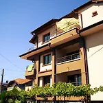 Kastela Gasthuis 3*