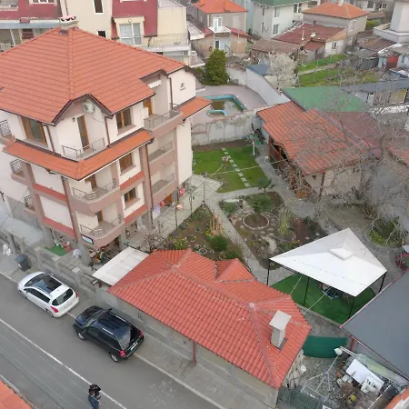 Kastela 3*