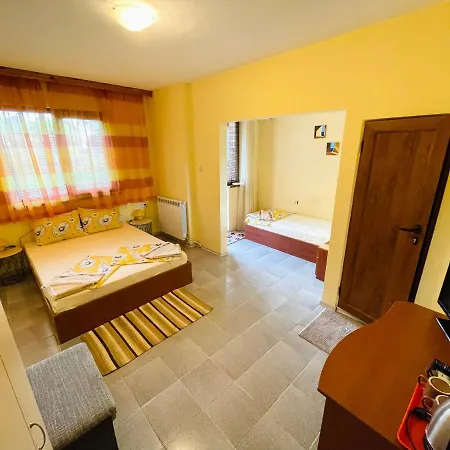 Kastela 체르노모레츠