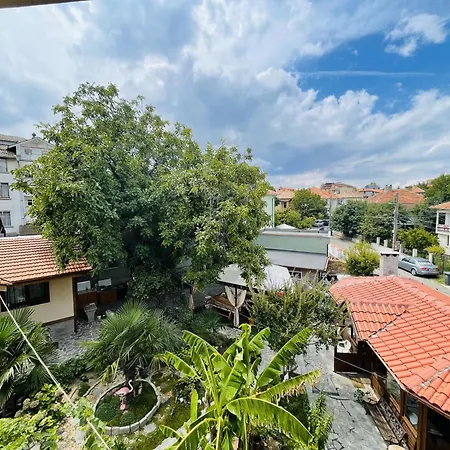 Kastela Guest house *