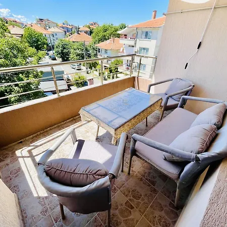 Kastela Guest house *
