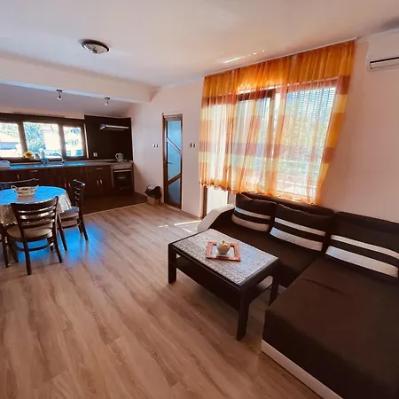 Kastela *
