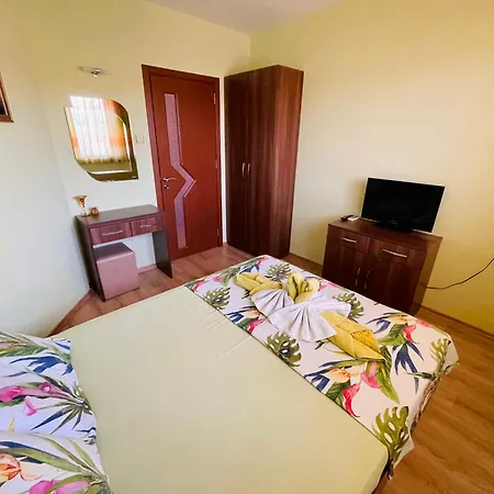 Kastela Guest house *