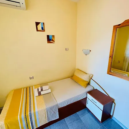 Kastela Guest house